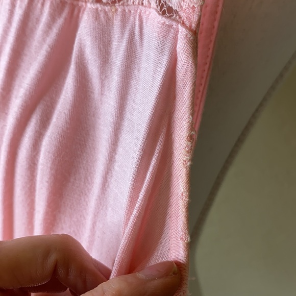 🔴5/$25🔴 Ambiance lace top - Picture 3 of 3